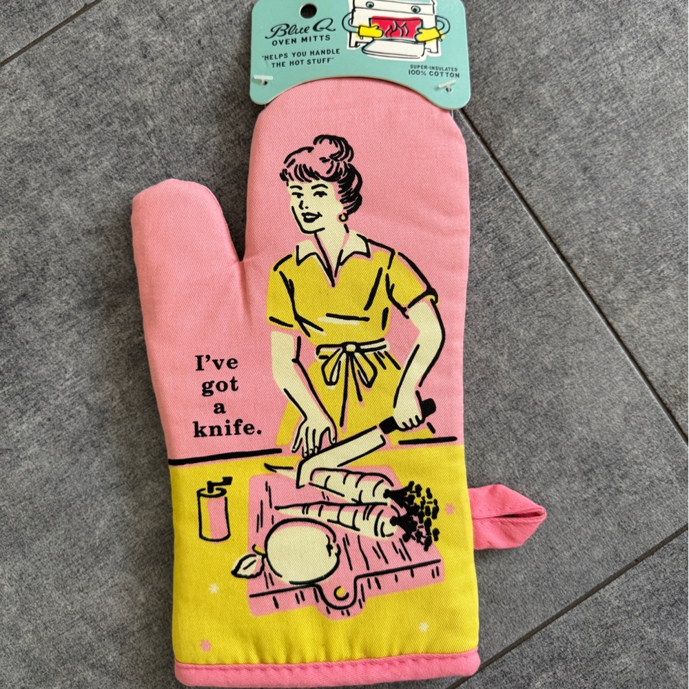 NWT Oven Mitt